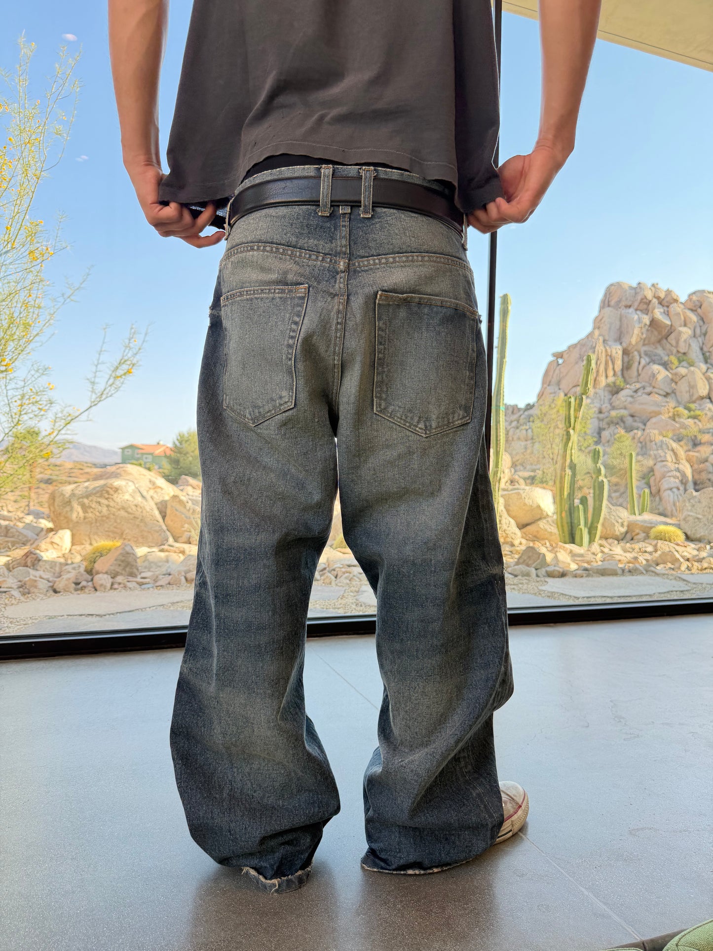 TT CUT WASHED INDIGO DENIM