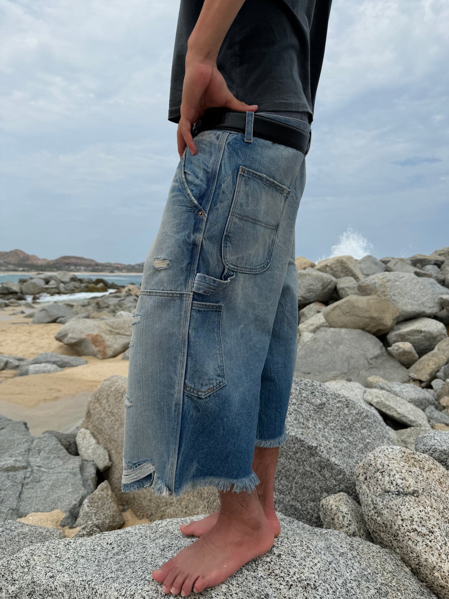 Light Wash Denim Doubleknee Capri