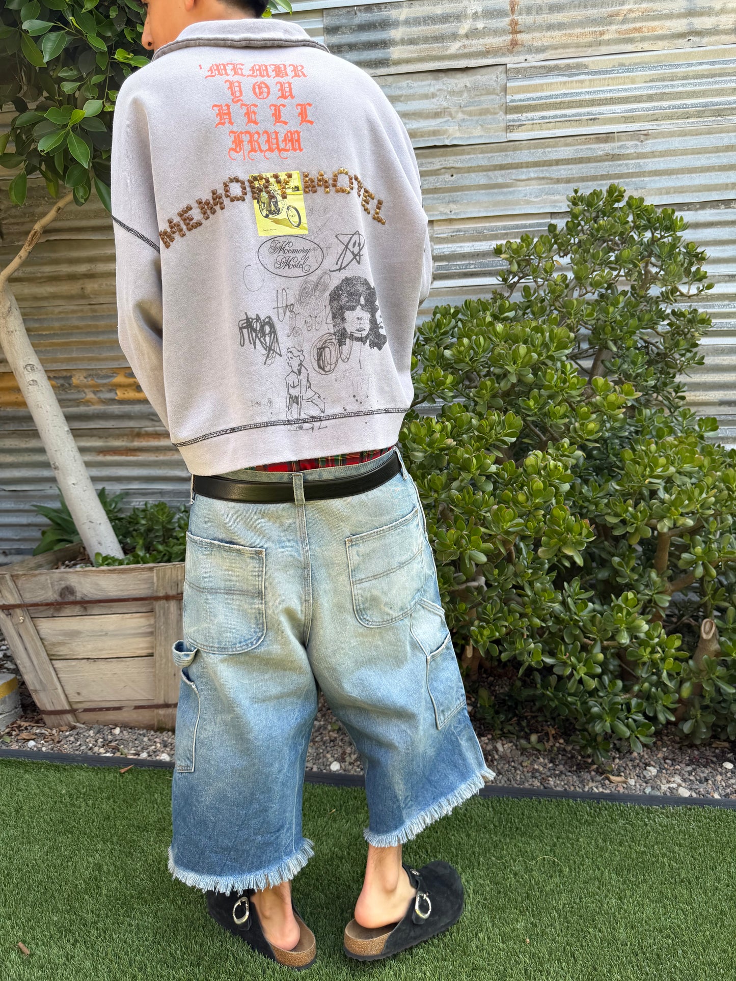 Light Wash Denim Doubleknee Capri
